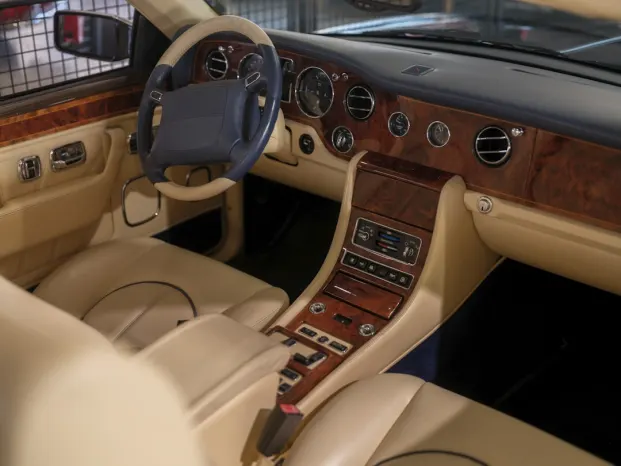 Casino Jackpot Village Android/iOS aplikacija